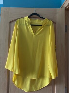 Bright Yellow V-Neck 3/4 Sleeve Women's Top